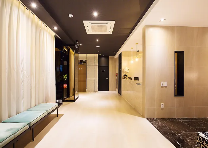 Hotel Brown Dot Station Busan